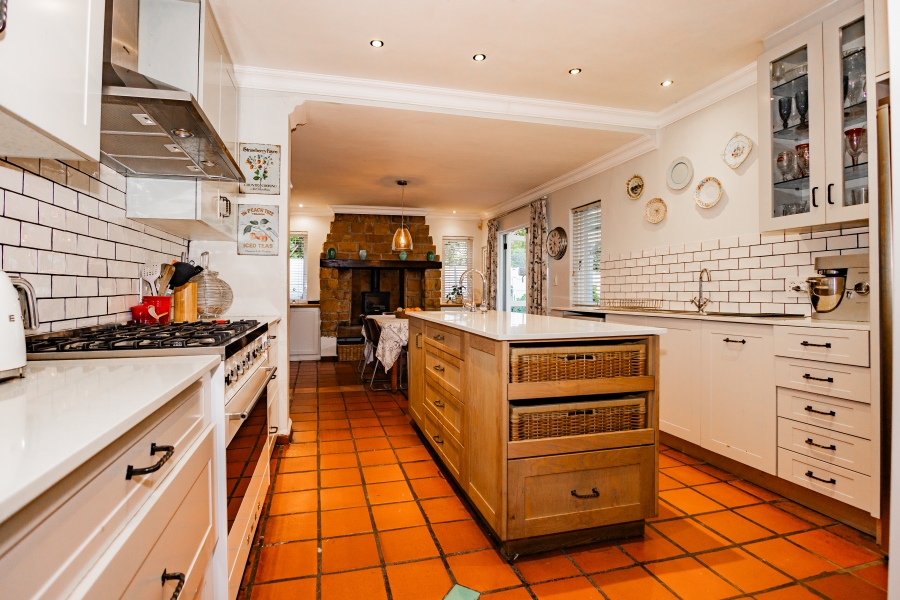 5 Bedroom Property for Sale in Durbanville Western Cape